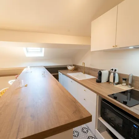 Apartment Beau 2p Au Centre De